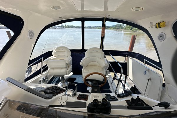 2000 Sea Ray 480 Sedan Bridge