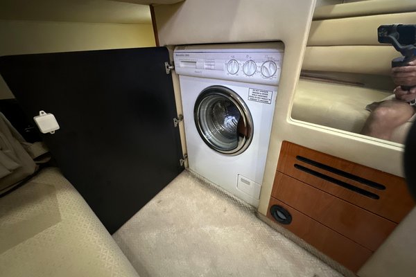 2000 Sea Ray 480 Sedan Bridge