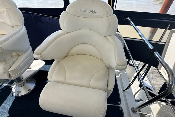 2000 Sea Ray 480 Sedan Bridge