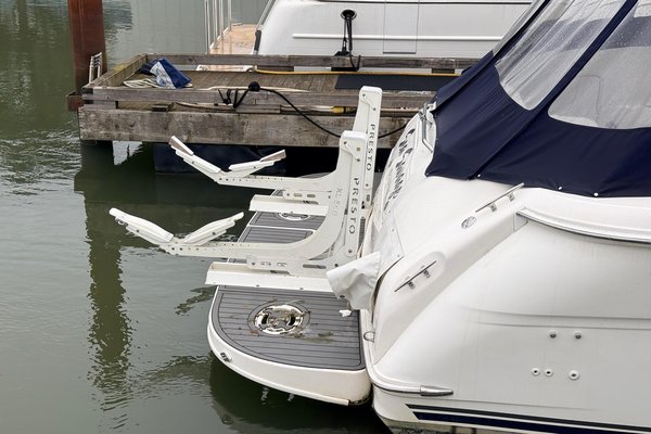2000 Sea Ray 480 Sedan Bridge