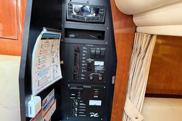 2007 Sea Ray 320 Sundancer