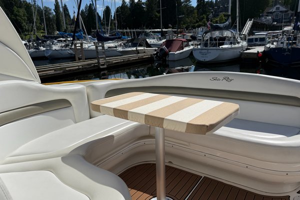2007 Sea Ray 320 Sundancer