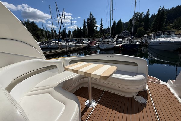 2007 Sea Ray 320 Sundancer