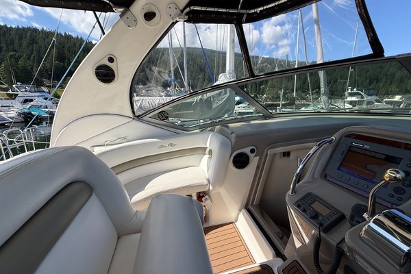 2007 Sea Ray 320 Sundancer
