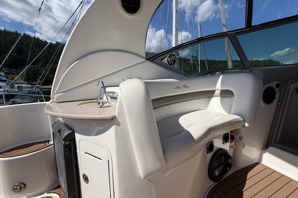 2007 Sea Ray 320 Sundancer