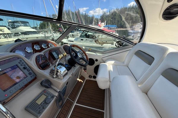 2007 Sea Ray 320 Sundancer
