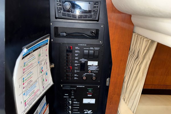2007 Sea Ray 320 Sundancer