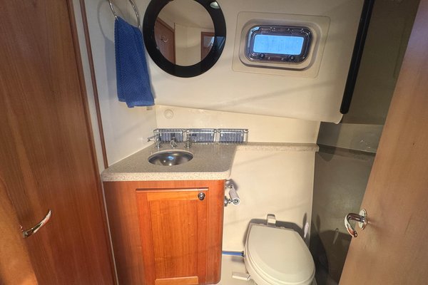2006 Mainship 34 Trawler