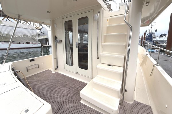 2006 Mainship 34 Trawler