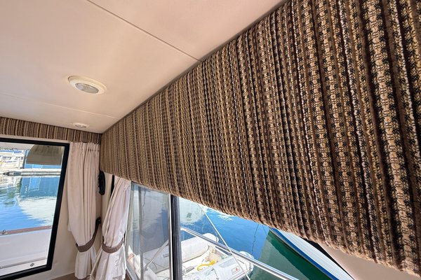 1998 Bayliner 3788 Command Bridge Motoryacht
