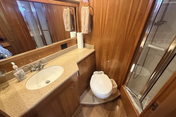 2007 Navigator 4800
