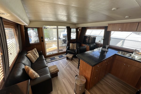 2007 Navigator 4800