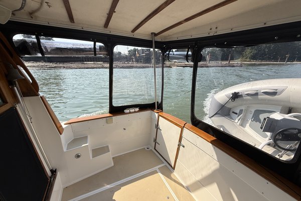 1990 Bayliner 3888