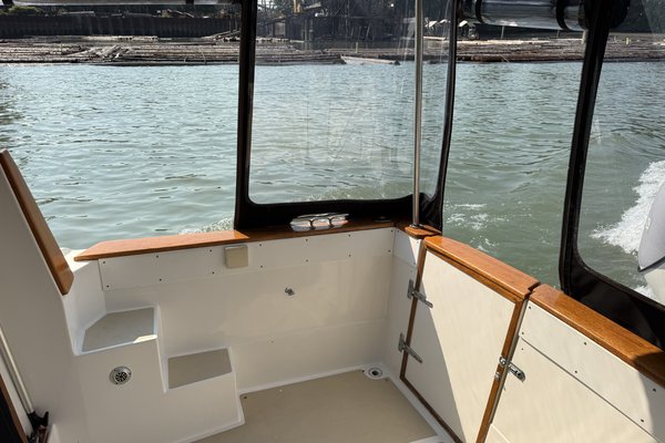 1990 Bayliner 3888