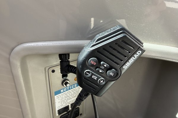 1996 Maxum 3900 SCR