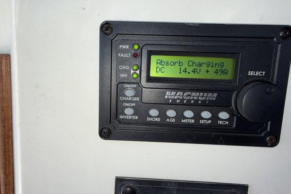 1990 Bayliner 4588