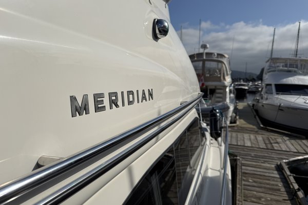 2003 Meridian 341 Sedan
