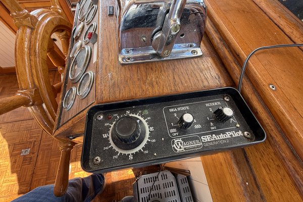 1974 Grand Banks 36 Classic
