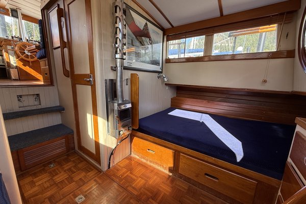 1974 Grand Banks 36 Classic