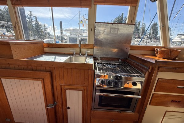 1974 Grand Banks 36 Classic