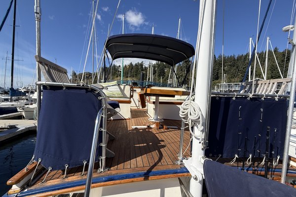 1974 Grand Banks 36 Classic