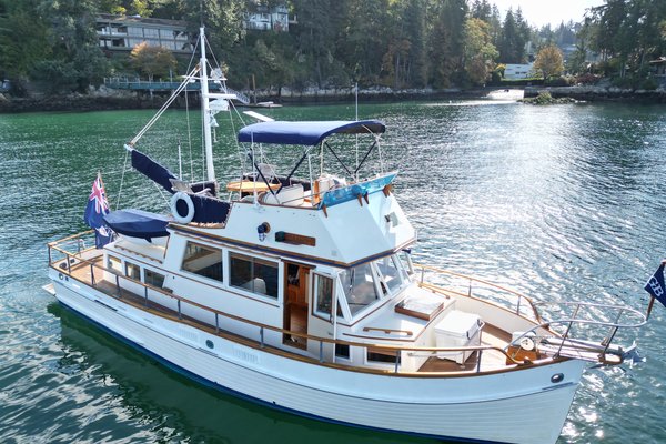1974 Grand Banks 36 Classic