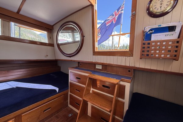 1974 Grand Banks 36 Classic