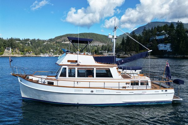1974 Grand Banks 36 Classic
