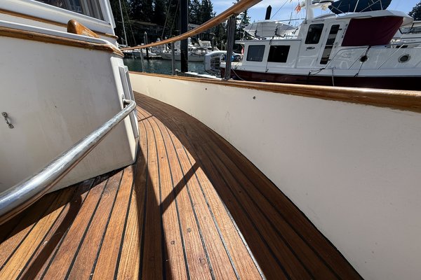 1974 Grand Banks 36 Classic