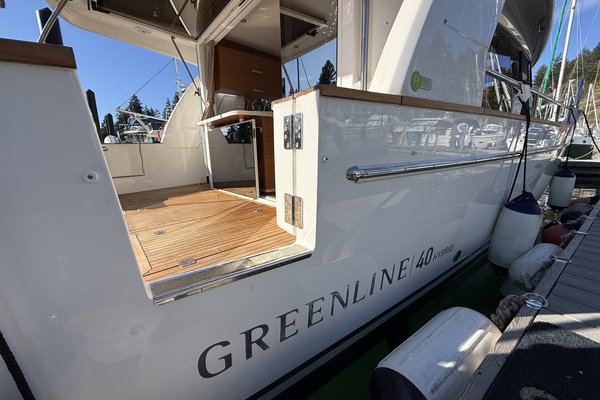 2022 Greenline 40 Hybrid