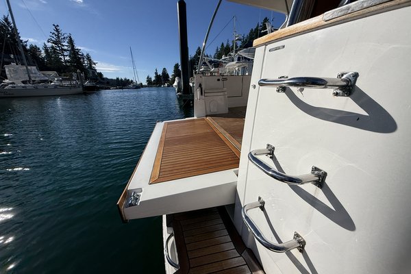 2022 Greenline 40 Hybrid