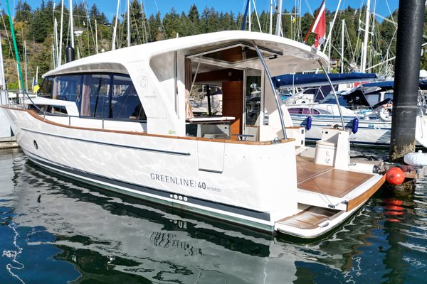 2022 Greenline 40 Hybrid