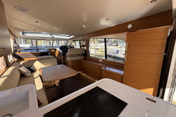2022 Greenline 40 Hybrid