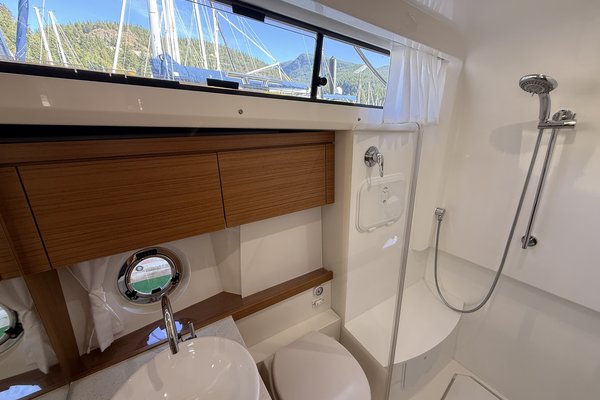 2022 Greenline 40 Hybrid
