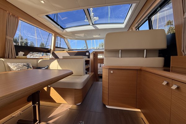 2022 Greenline 40 Hybrid