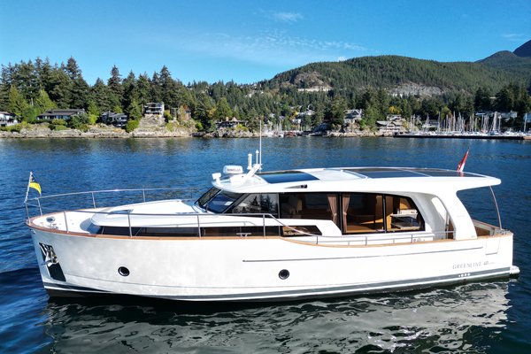 2022 Greenline 40 Hybrid