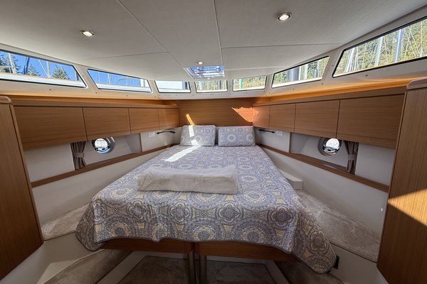 2022 Greenline 40 Hybrid