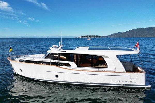 2022 Greenline 40 Hybrid