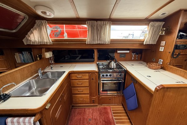 1982 Sceptre 41 