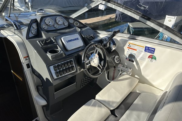 2013 Larson 285 Cabrio