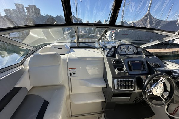 2013 Larson 285 Cabrio