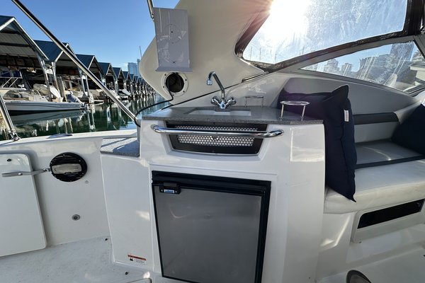 2013 Larson 285 Cabrio