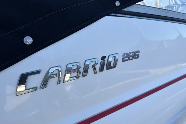2013 Larson 285 Cabrio