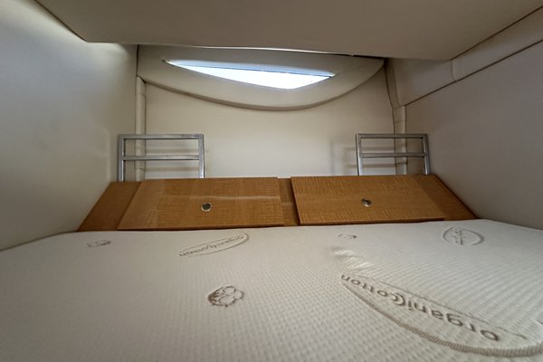 2013 Larson 285 Cabrio