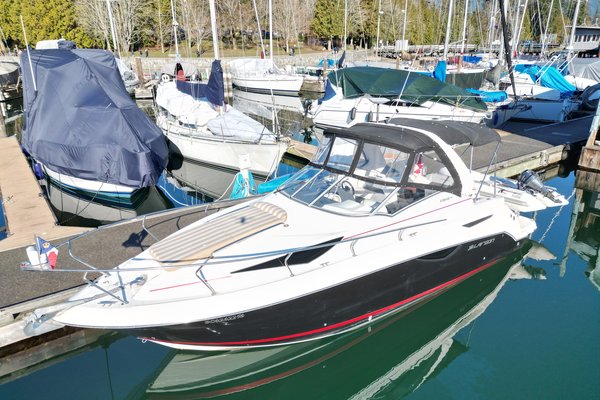 2013 Larson 285 Cabrio