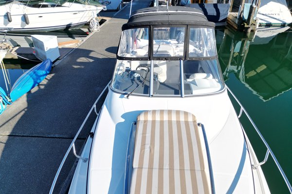 2013 Larson 285 Cabrio