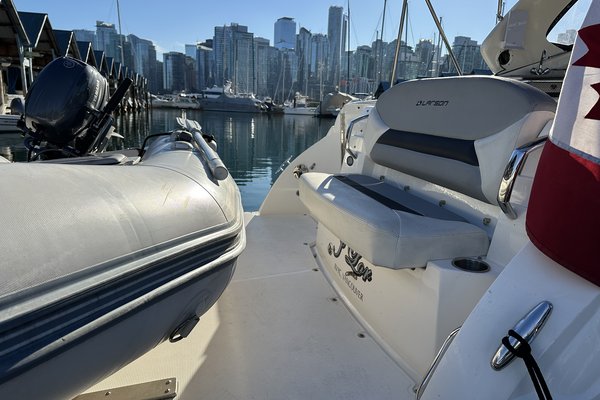 2013 Larson 285 Cabrio