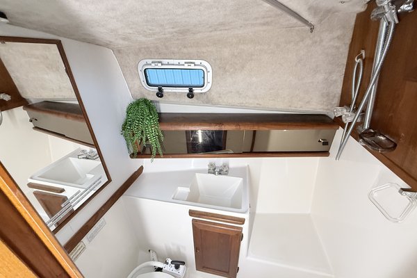 1989 Bayliner 3288