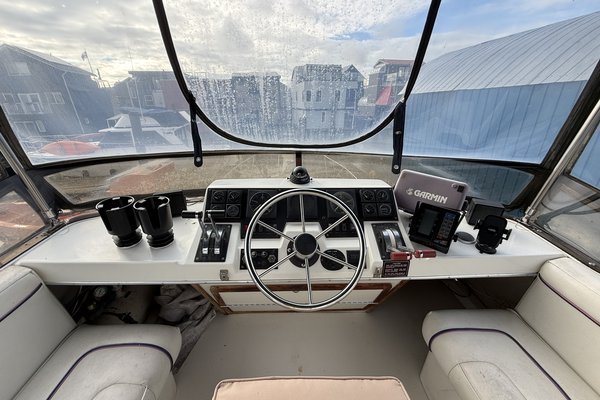 1989 Bayliner 3288