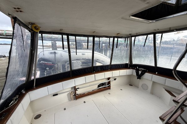 1989 Bayliner 3288